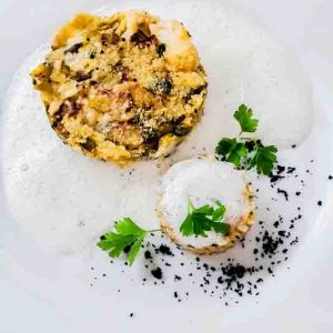 Tian de morue safranée aux poireaux et risotto de petit épeautre