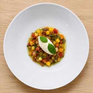 tartare de tomates anciennes - ricotta - basilic